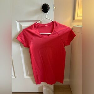 Lululemon top swiftly tech 2.0